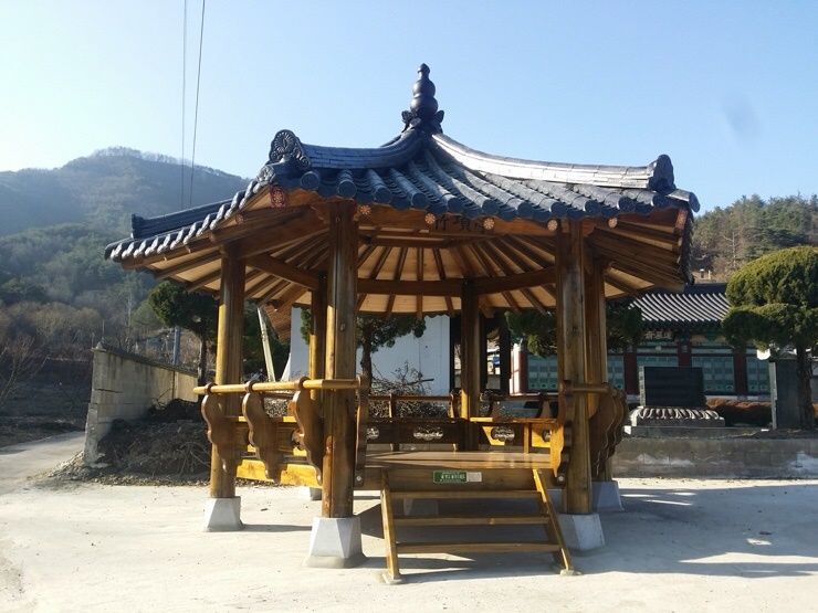 영동군 양산면 죽산리 육각 마루형